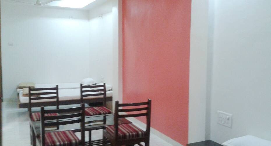 Hotel Pearl, Wai 5